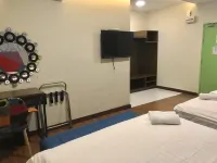 W Hotel Cemerlang Hotels in Badang