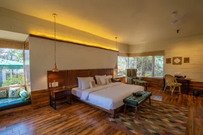 The Riverwood Forest Retreat - Kanha Hotels in Umardehi