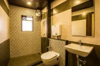 Hotel Golden Crown