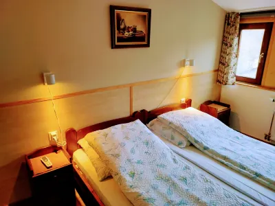 Small Village, Small Guest House, Wine and Relax in Wineregion Neszmely 7682 住宿飯店