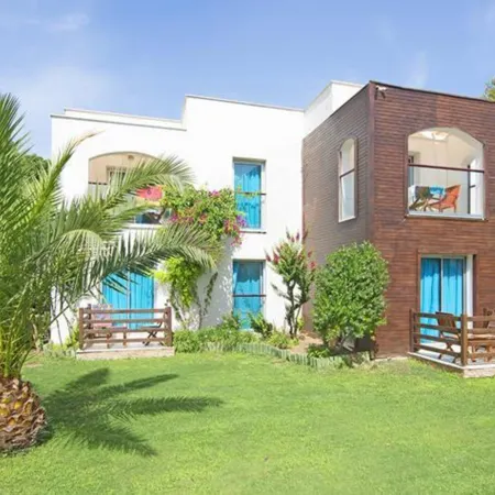 COSTA LUVİ HOTEL