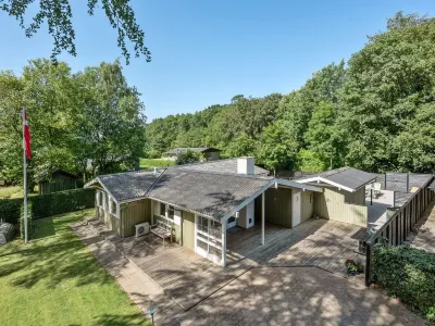 "Eriksine" - 150m from the Sea Hotels near Årø vest strand