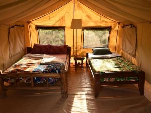 Red Rocks Rwanda - Campsite Guesthouse - Safari Tent