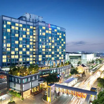 Lumire Hotel & Convention Centre Hotels near Stasiun Pasar Senen