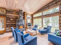 Jussis Chalet a Hotels near Oulanka National Park