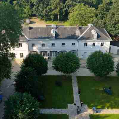 Novotel Domaine de Maffliers Hotel Exterior