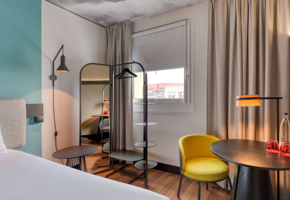 5. Ibis Ber..