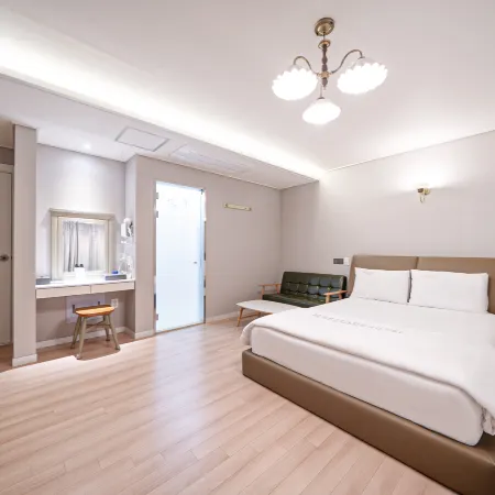 Heritage Hotel in Seobyeon-Dong, Daegu Отели рядом с достопримечательностью «Храм Тегакса»