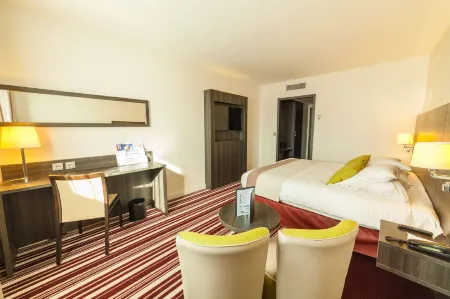 Best Western Plus Palais des Congres Отели в г. Арньер-Сюр-Итон