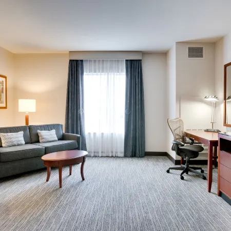 Hilton Garden Inn Milwaukee Airport