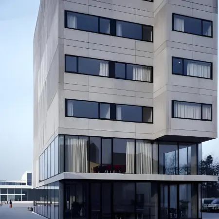 Hotel Corbie Lommel Отели в г. Ломмел