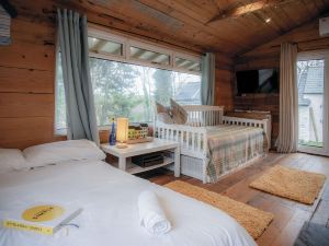 The Hygge Hut - 1 Bed - Freshwest Beach Retreat