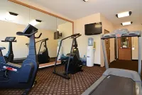 Quality Inn at Collins Road - Cedar Rapids - Phòng tập thể hình