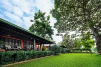Baannamping Riverside Village - breakfast