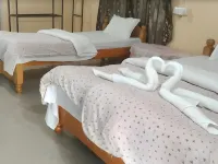 Rhino Cottage Hotels in Baksa
