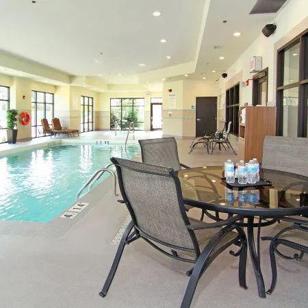 Holiday Inn Express & Suites CALGARY NW - UNIVERSITY AREA by IHG