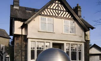 Windermere Boutique Hotel Spa Suites & Hot Tubs