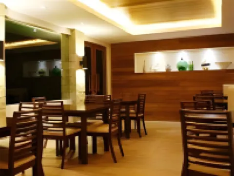 Pineapple Island Resort โรงแรมในดาเอ็ต