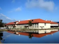 Iberik Augas Santas Balneario & Golf Hotel di Panton