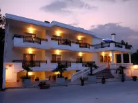 Hotel Sirines Complex Hotels near Pefkari Beach