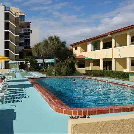 Shoreline Island Resort - Exclusively Adult