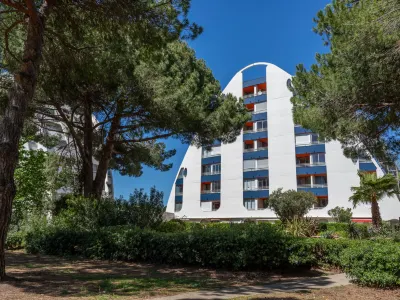 Les Marquises Hotels near POINT ZERO