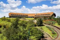 Bendito Cacao Resort & Spa Hotels near Centro Capivari