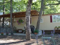 Snug Mobile Home in Toscana with Garden Hotels in der Nähe von La Verna (Santuario Francescano)