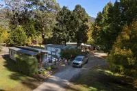 Discovery Parks - Bright - parking