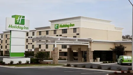 格林斯伯勒機場假日飯店