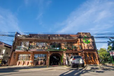Gwandalan House Hotels near Aliguay Island