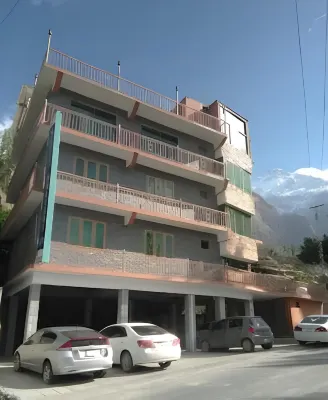 Hunza Horizon Inn فنادق في Garelt