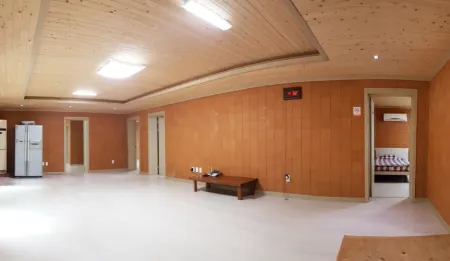 Wanju Hanawon Resort Pension