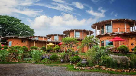 Jangheung Clay House World Pension