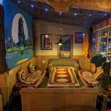 Mountain Lodge Manali Rooms