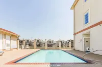 Super 8 by Wyndham Stafford Sugarland Area Hotel di Stafford