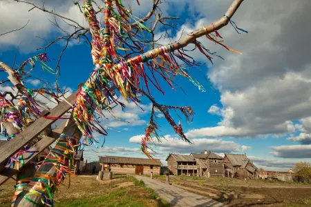 Goryachie Klyuchi Отели рядом с достопримечательностью «Покровский собор»