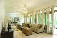 Riverdale Villa Bandung