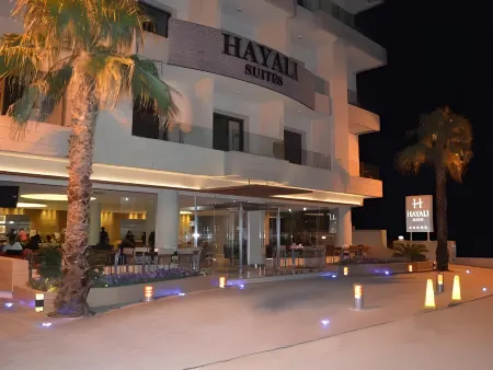 Hayali Suites