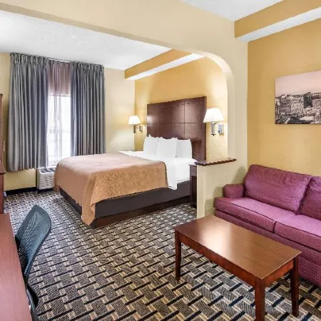 Clarion Inn & Suites Northwest