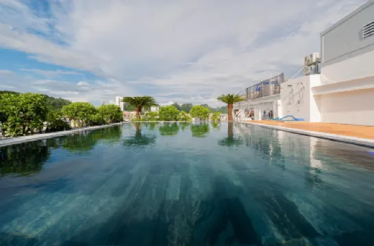 River Way Hotel Ha Long Hotels near Hon Gai beach