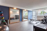 Hampton Inn by Hilton Manchester - Завтрак