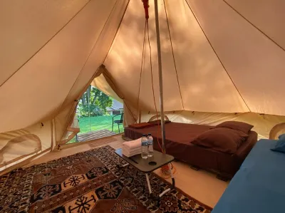 Balbey Glamping Ciater Hôtels à : Kiarapedes