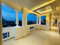The Lavish Stay - maisons de vacances