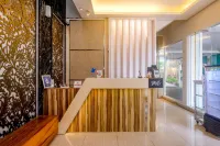 Sans Vibes Hotel Grand Omah Sastro Gejayan - parking