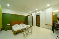 Hotel Skyland Hotels in Vikaswadi