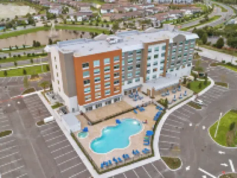 Holiday Inn Express & Suites ORLANDO - LAKE BUENA VISTA by IHG Hotels near Grand Cypress Golf