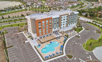 Holiday Inn Express & Suites Orlando - Lake Buena Vista