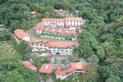 Regale Villa Hotel Hotels near Dabangen Forest