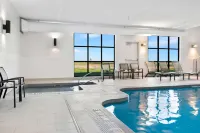 Best Western Plus Morden - Pools